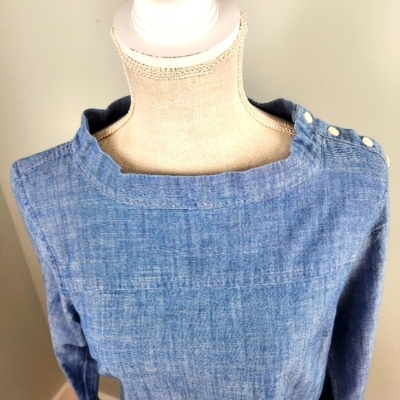 J. Crew Women’s Denim  Cotton Long Sleeve Pullover Blouse Top Button Size 00 - Picture 3 of 10